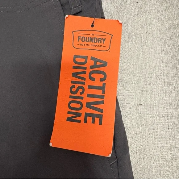 Foundry Active Division Men’s Comfort Stretch Quick Dry Dark Gray Shorts Size 50 - Picture 4 of 8